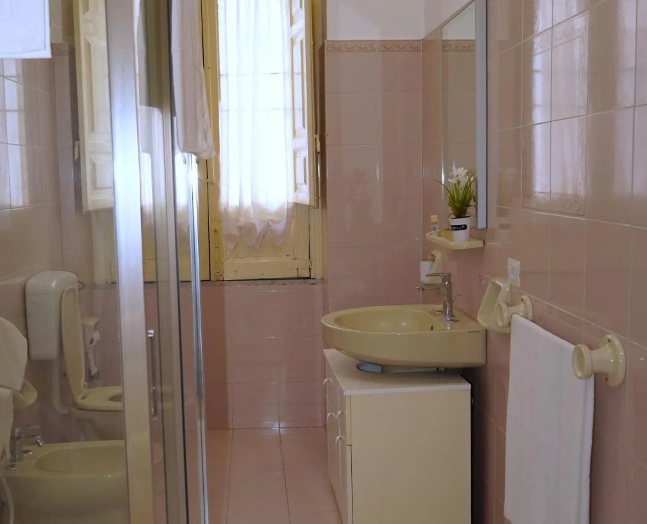 Apartment With Terrace In The City Centre Of Zafferana Etnea Italy
